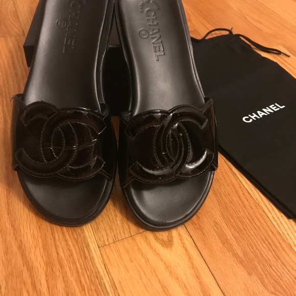 ❌SOLD ❌Chanel sandals - Picture 2 of 7